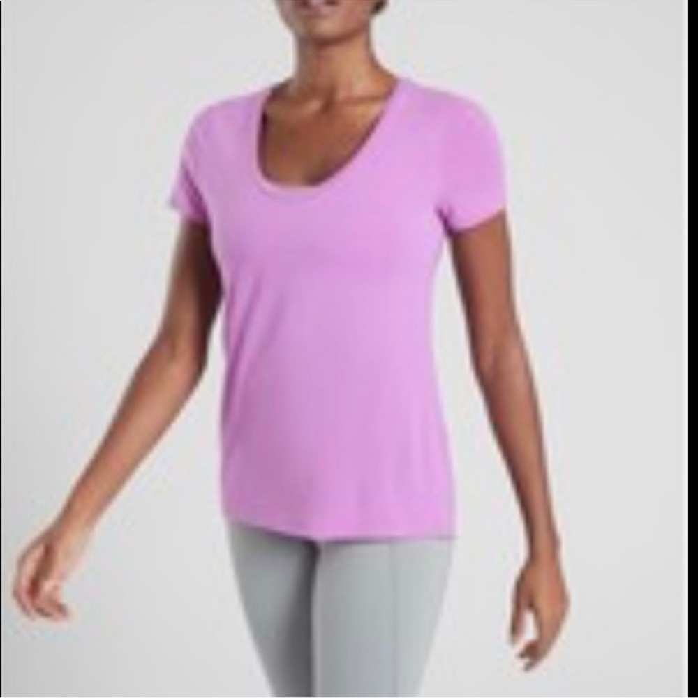 Athleta Essence Vital Tee Short Sleeve Violet Blush Shirt